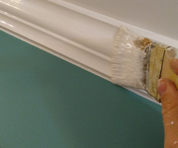 How to Touch Up Your Interior Wall Paint