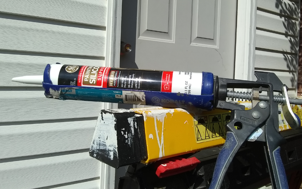 Caulk: the Unsung Hero of Exterior House Painting!